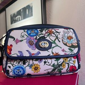 Gucci Flora Baguette